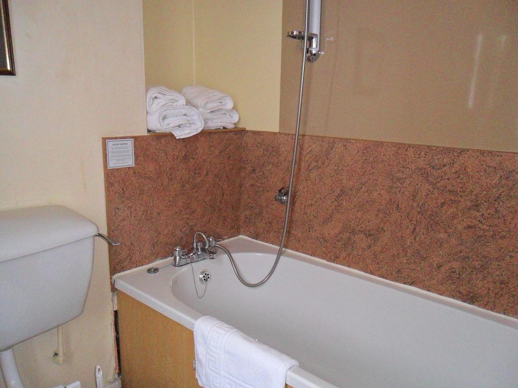 Ord Arms Hotel موير أوف أورد المظهر الخارجي الصورة